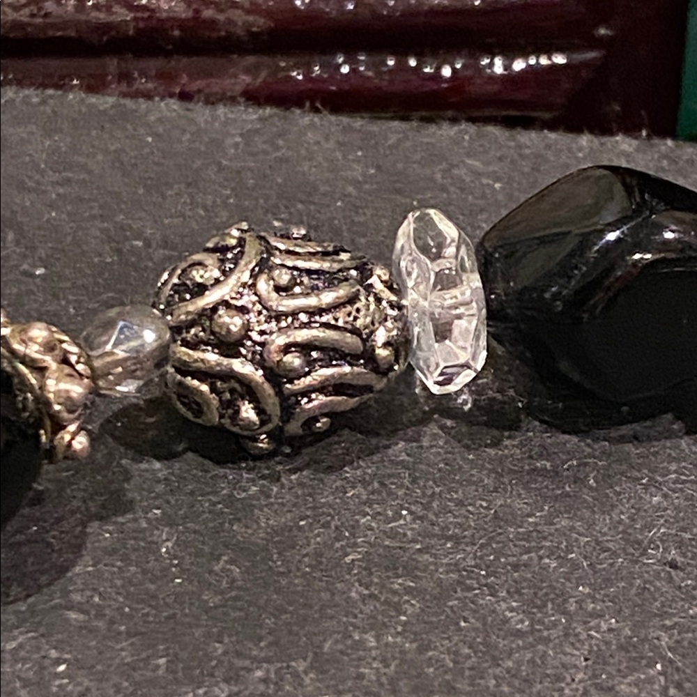 3/$10 Black and Silver Tone Beaded Bracelet - Picture 6 of 7